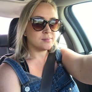 Meet your Posher, Tiffany